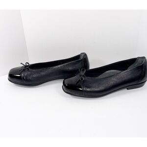 SAS Coco Ballet Flat Loafer Slip On Black Leather Cap Toe Bow Cushion 7WW Wide